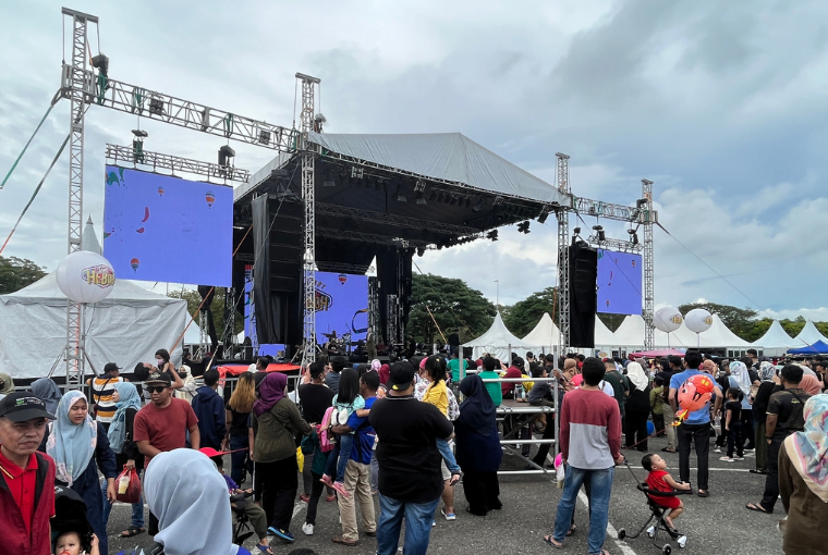 LED Screen and Line Array